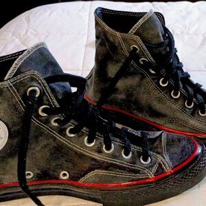 Men's Converse tennis shoes size 9 and 1/2